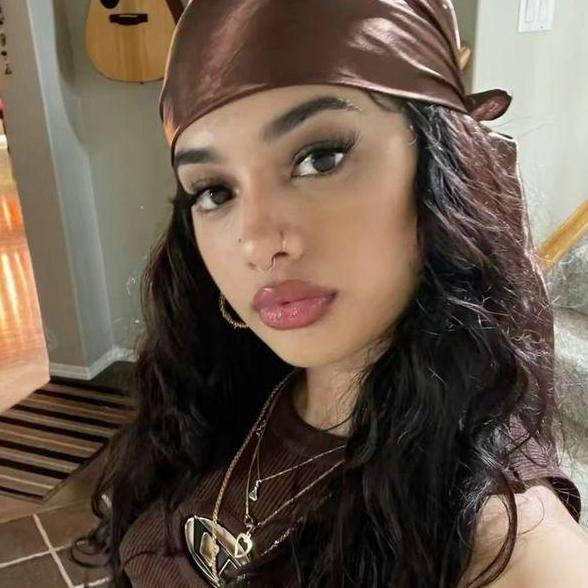 Y B